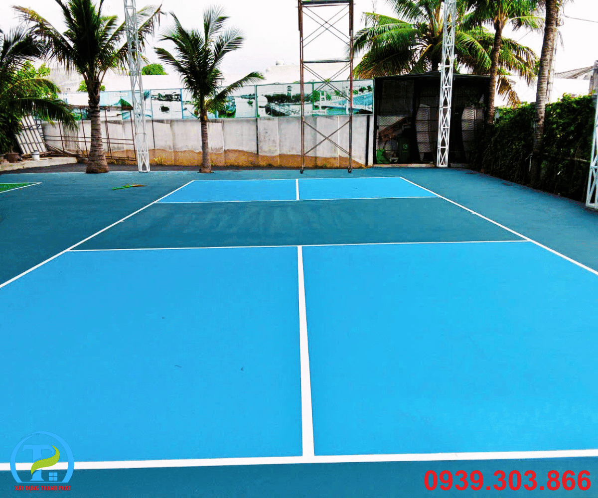 GIẢI PHÁP CHỐNG TRƠN TRƯỢT KHI THI CÔNG SÂN PICKLEBALL NGOÀI TRỜI