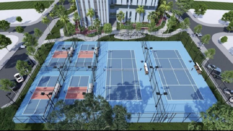 BÁO GIÁ THI CÔNG SÂN PICKLEBALL CÓ MÁI CHE SO VỚI SÂN NGOÀI TRỜI